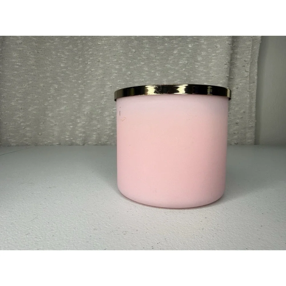 White Barn Bath Body Works 3 Wick Scented Candle SPRINKLED BIRTHDAY CAKE 14.5 OZ